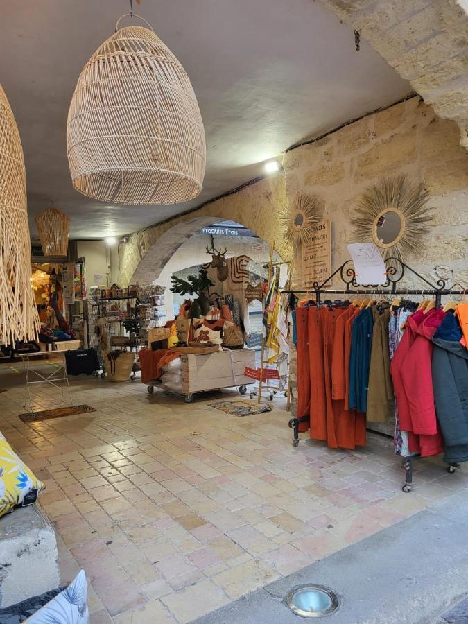Uzes, Au Coeur Du Centre Medieval Le Logis Du Consul Un Bien D'Exception Du Xvieme Siecle 외부 사진